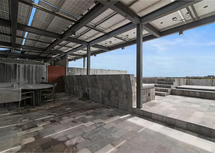 Casa 4 Bedroom With Rooftop Pool & Free Access