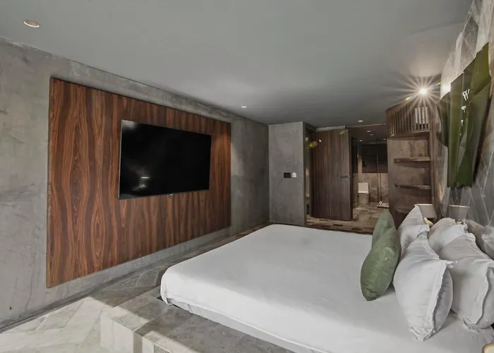 Casa 4 Bedroom With Rooftop Pool & Free Access * Tulum
