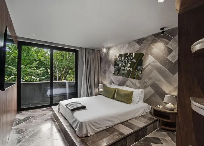 Casa 4 Bedroom With Rooftop Pool & Free Access Tulum