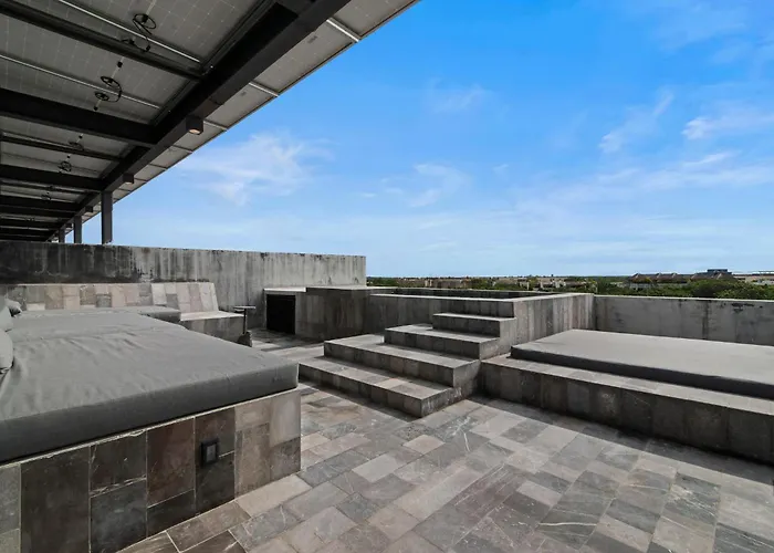 Casa 4 Bedroom With Rooftop Pool & Free Access *