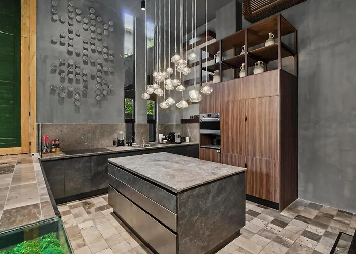 Casa 4 Bedroom With Rooftop Pool & Free Access *