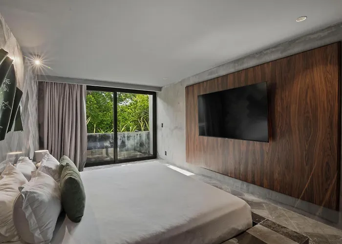 Casa 4 Bedroom With Rooftop Pool & Free Access Tulum